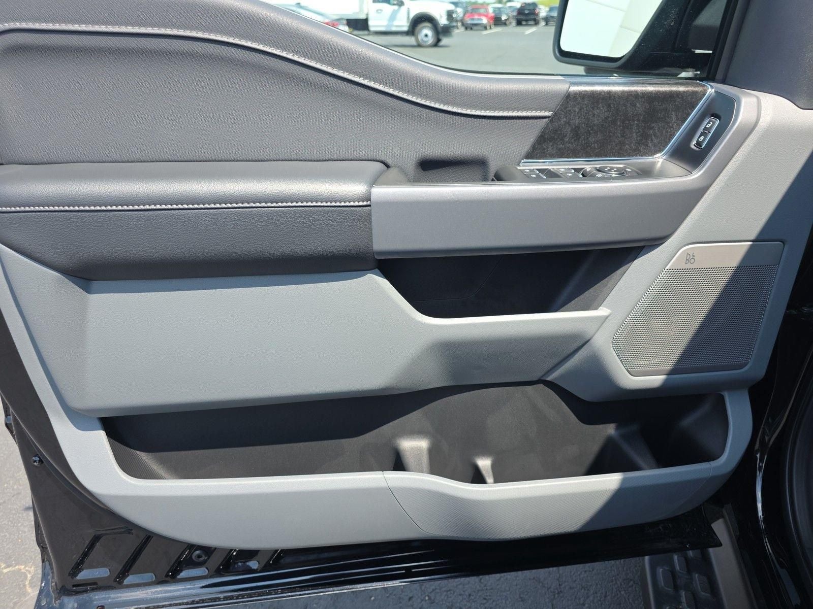 2025 Ford F-150 Lightning Flash™