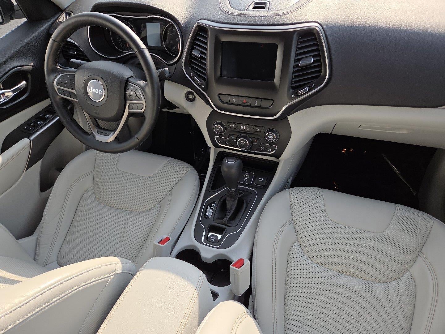2021 Jeep Cherokee Latitude Lux