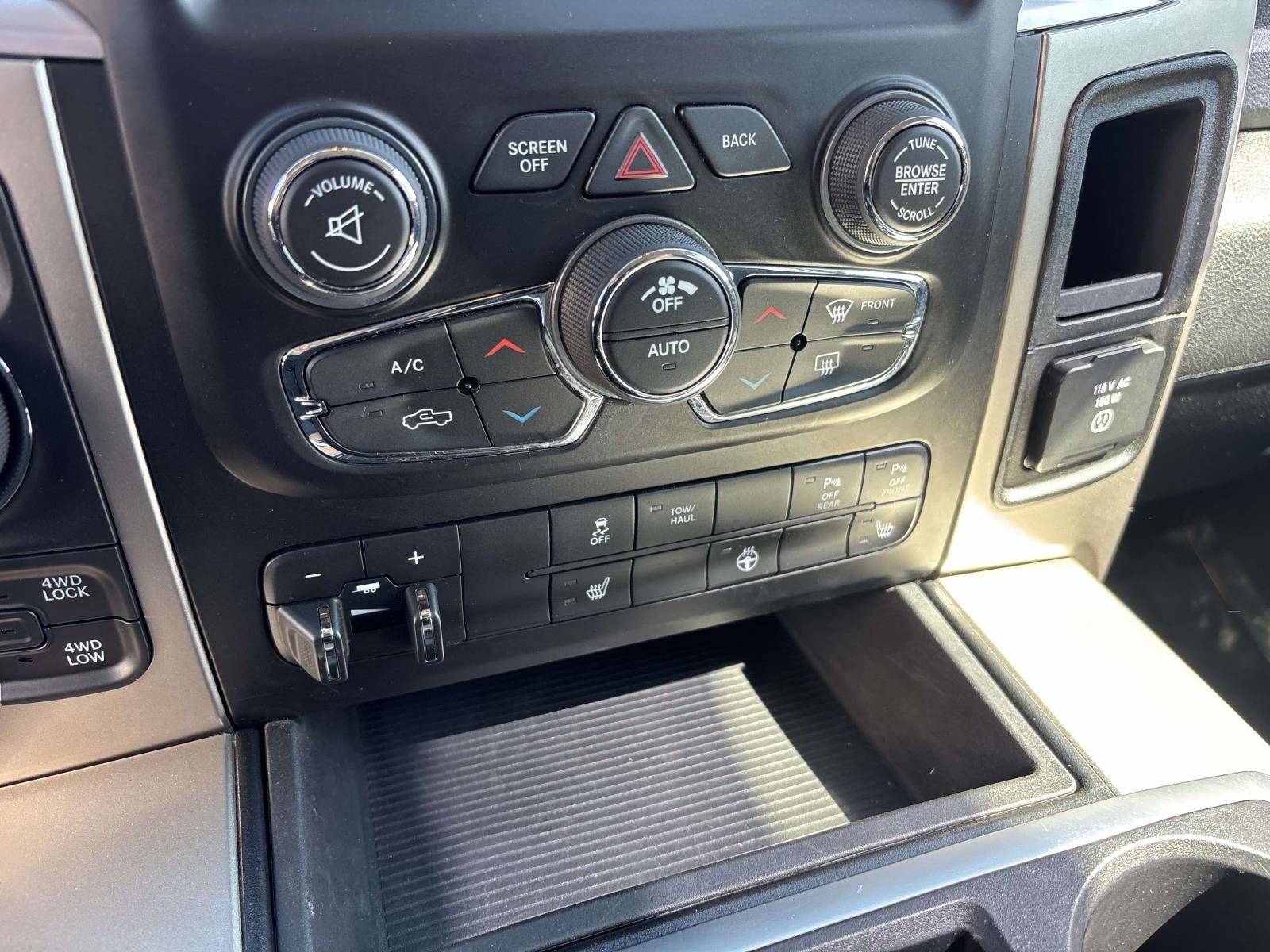 2015 RAM 1500 Big Horn