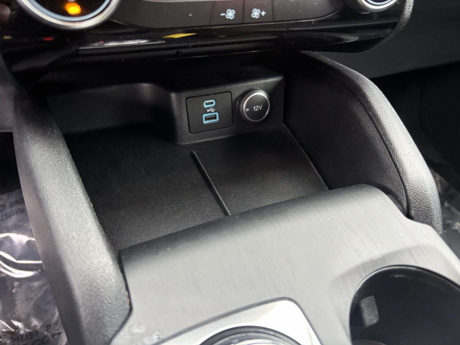 2021 Ford Escape SE Hybrid