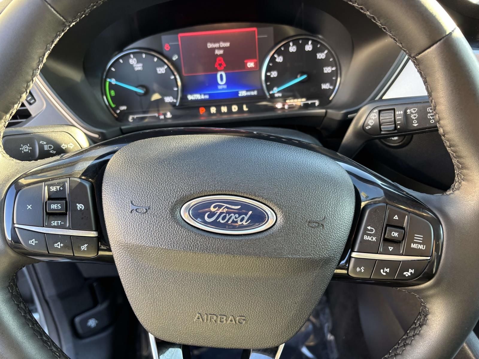 2022 Ford Escape SE Hybrid