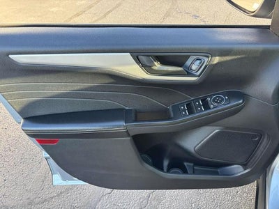 2022 Ford Escape SE Hybrid