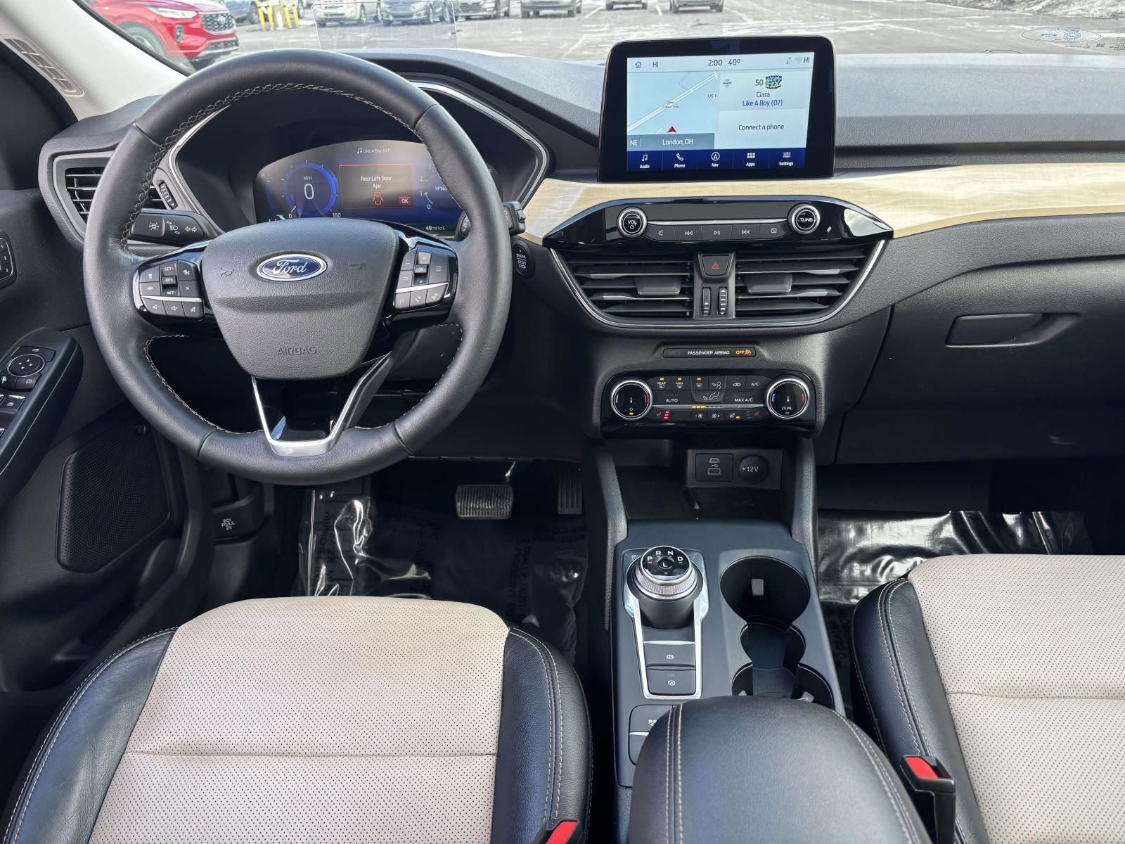 2022 Ford Escape Titanium AWD