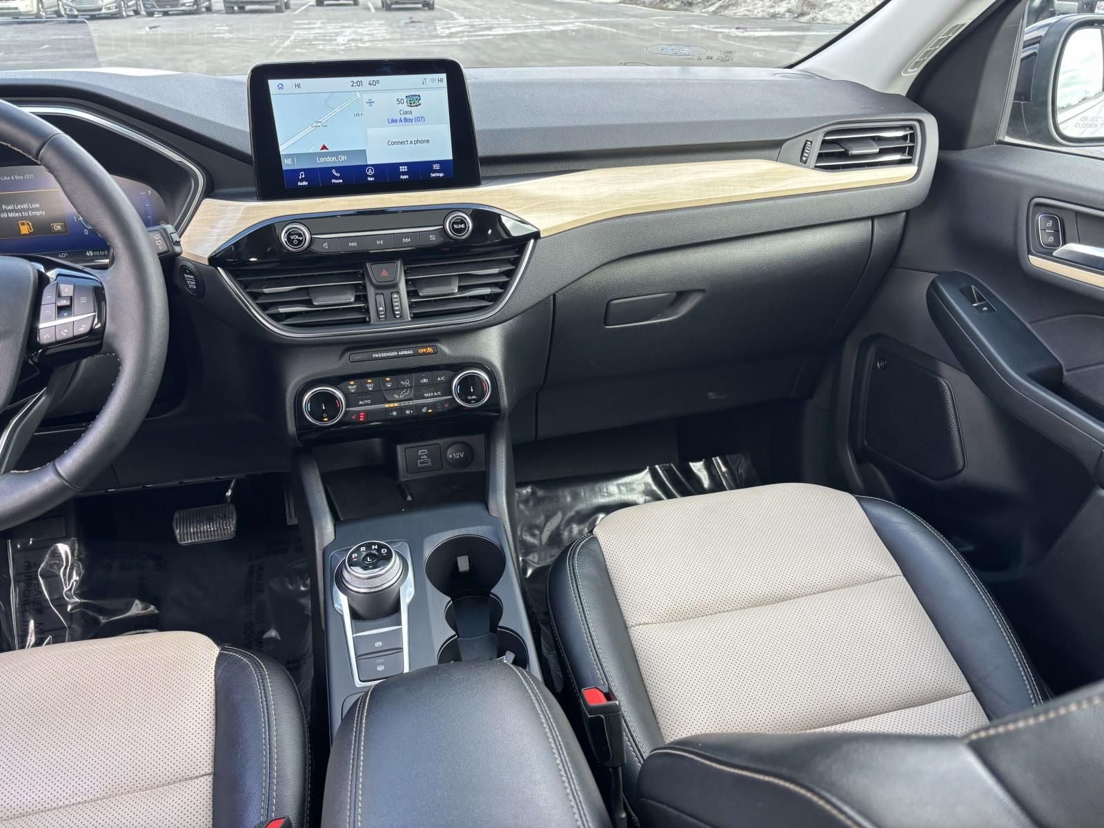 2022 Ford Escape Titanium AWD