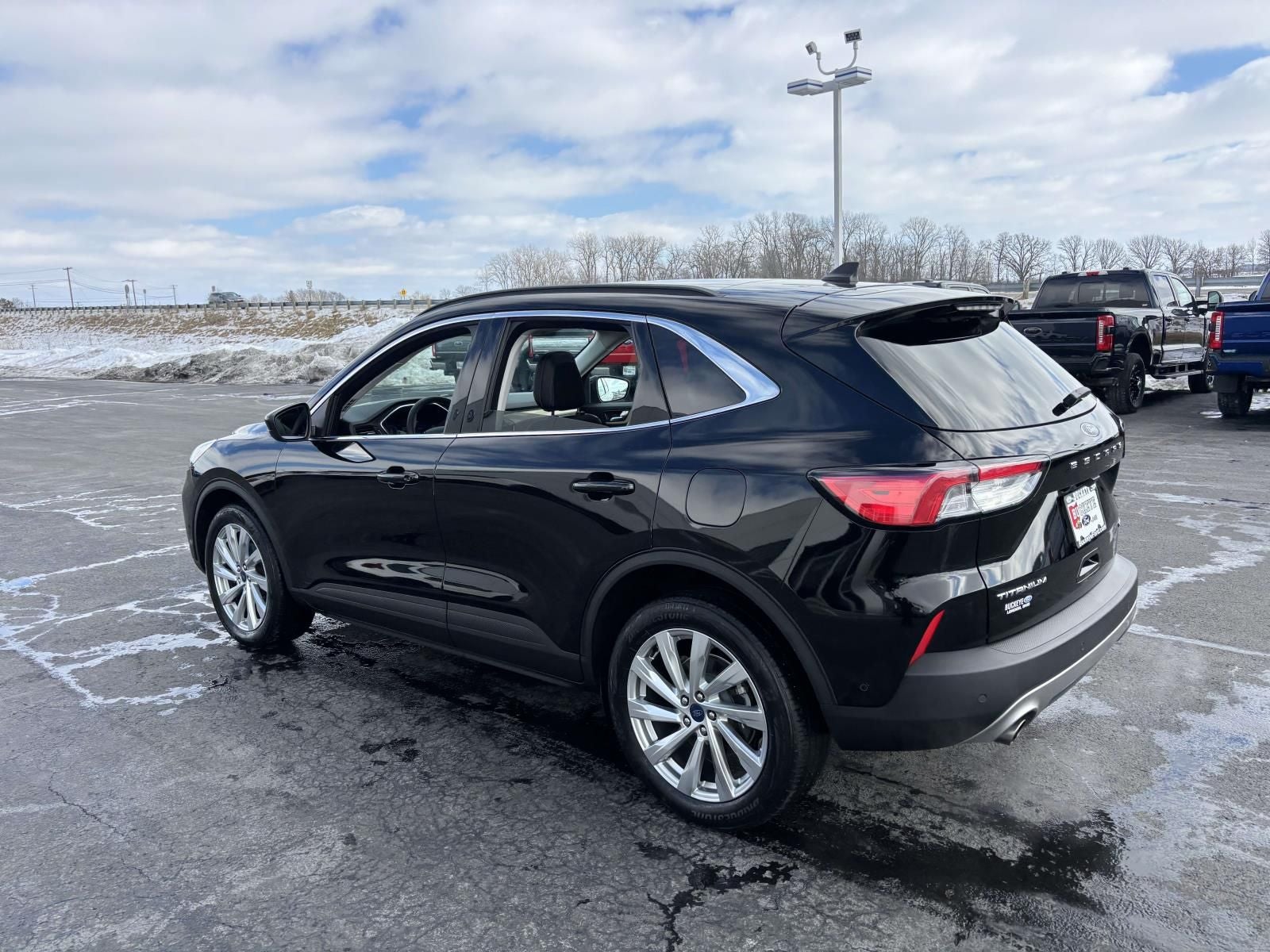 2022 Ford Escape Titanium AWD