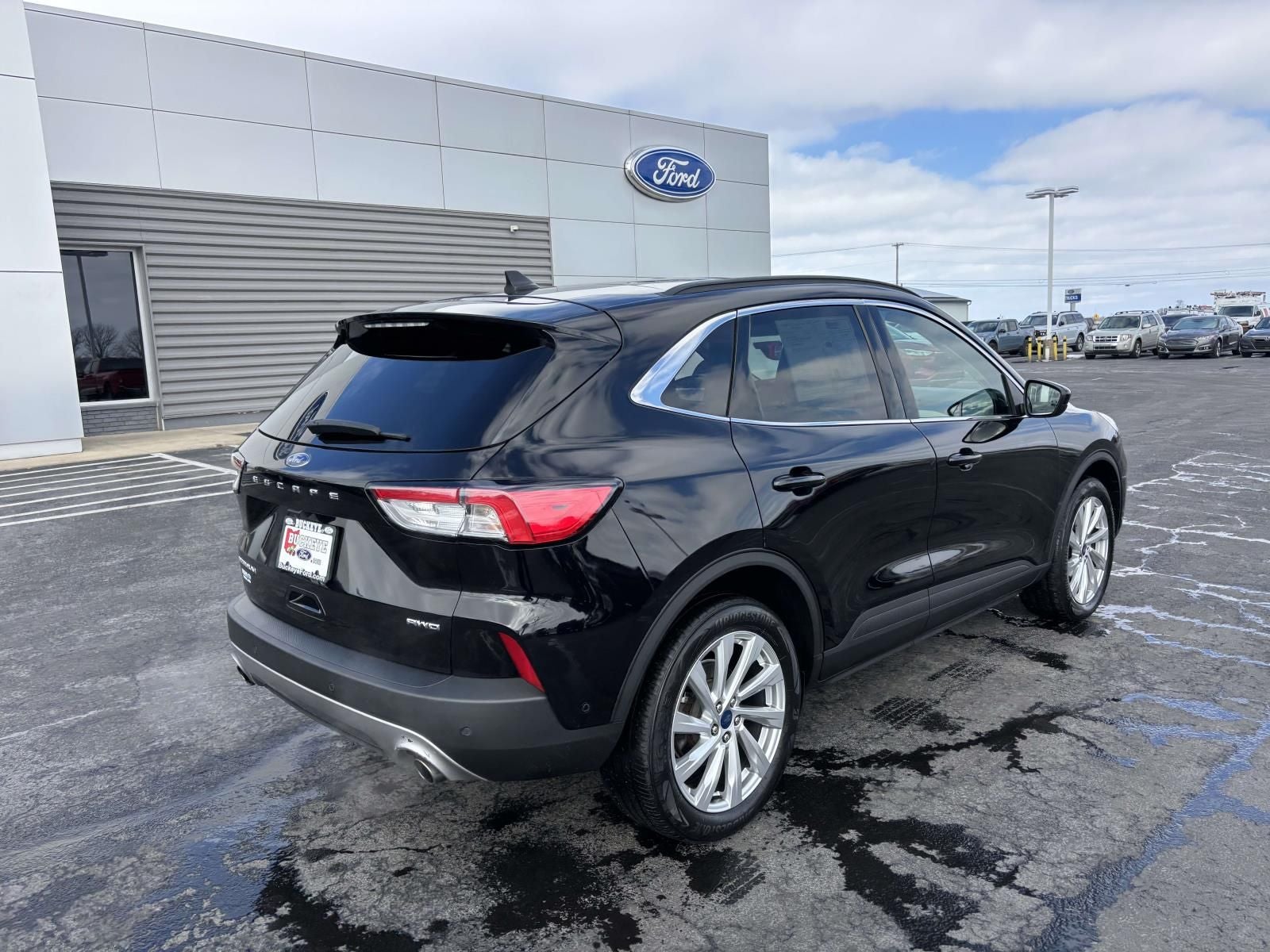 2022 Ford Escape Titanium AWD