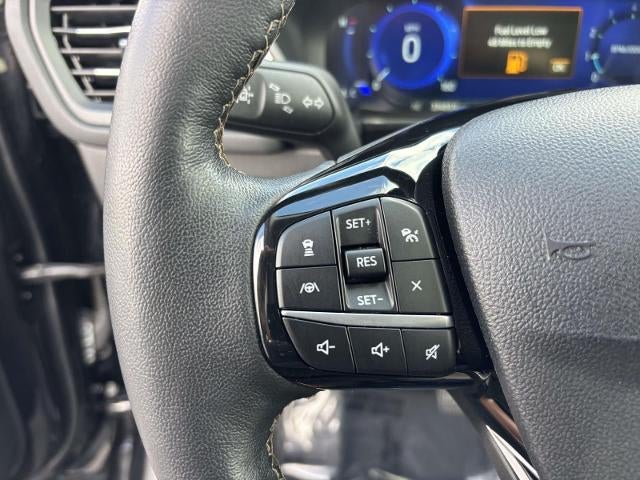 2022 Ford Escape Titanium AWD