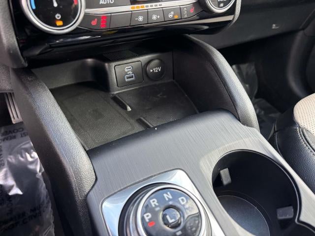 2022 Ford Escape Titanium AWD