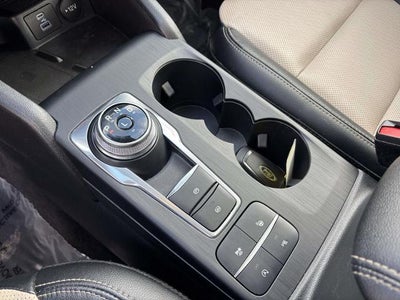 2022 Ford Escape Titanium AWD