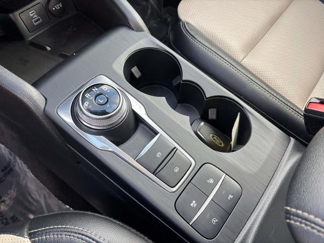 2022 Ford Escape Titanium AWD