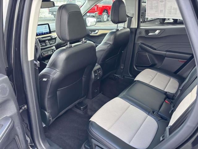 2022 Ford Escape Titanium AWD