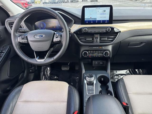 2022 Ford Escape Titanium AWD