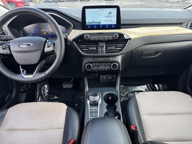 2022 Ford Escape Titanium AWD