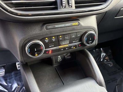 2024 Ford Escape Hybrid ST-Line Select