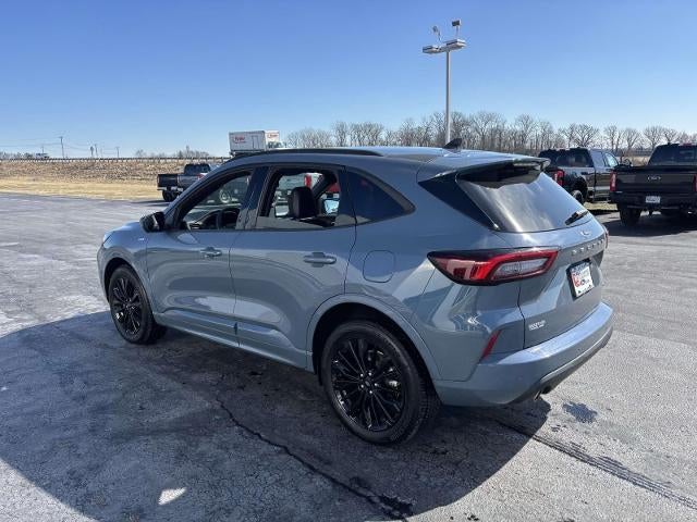 2023 Ford Escape ST-Line Elite