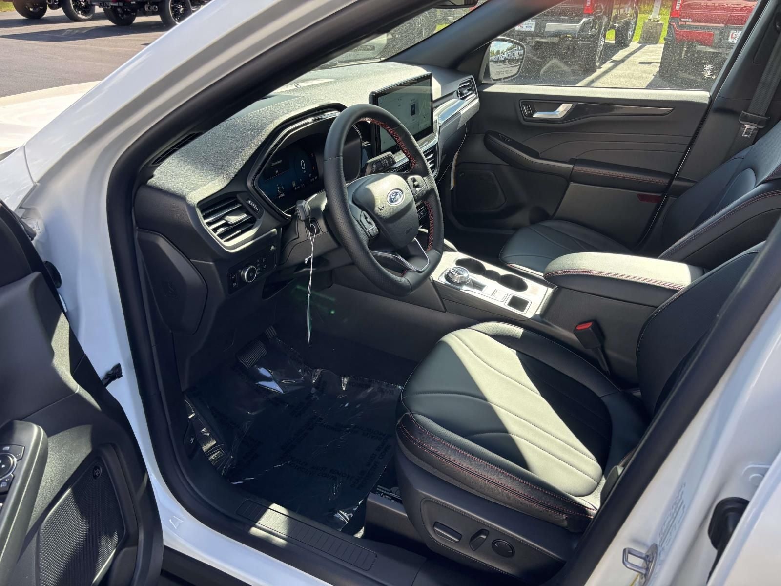 2026 Ford Escape Hybrid ST-Line Elite