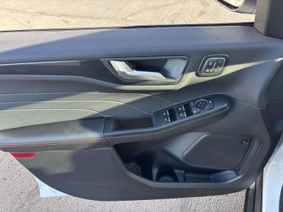 2026 Ford Escape Hybrid ST-Line Elite