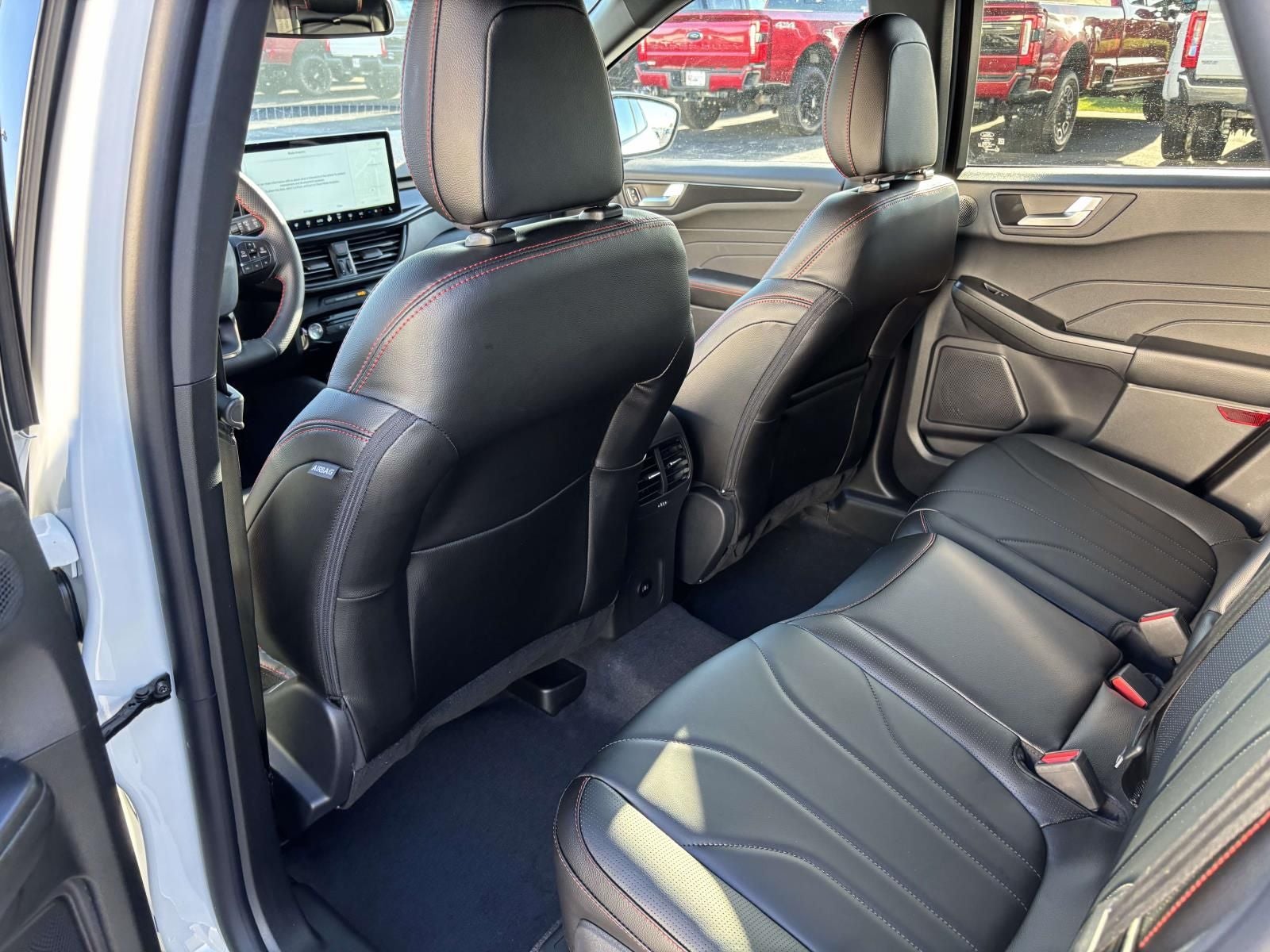 2026 Ford Escape Hybrid ST-Line Elite