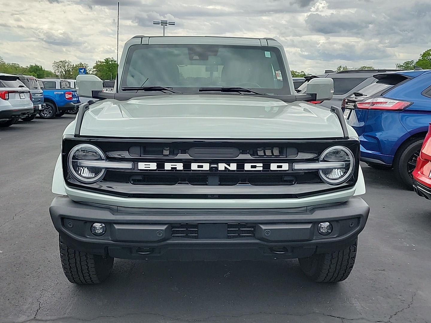 2023 Ford Bronco Outer Banks