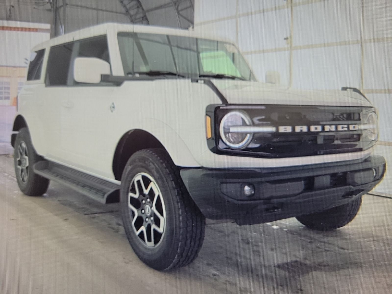 2025 Ford Bronco Outer Banks 4WD