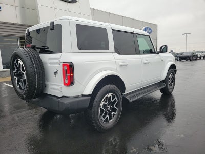 2025 Ford Bronco Outer Banks 4WD