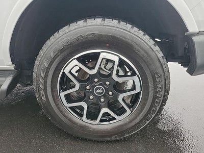 2025 Ford Bronco Outer Banks 4WD