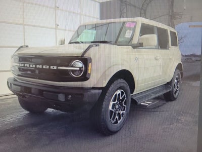 2025 Ford Bronco Outer Banks 4WD