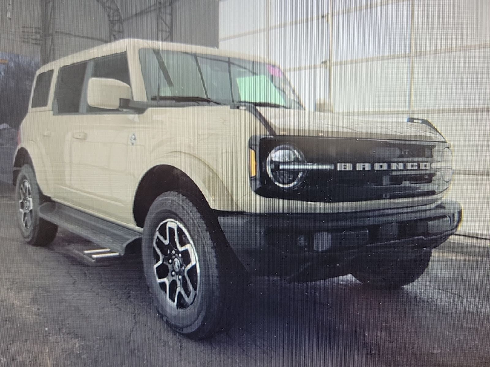 2025 Ford Bronco Outer Banks 4WD