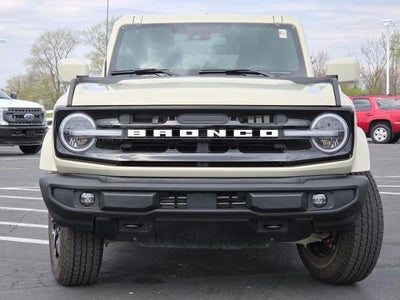 2025 Ford Bronco Outer Banks 4WD
