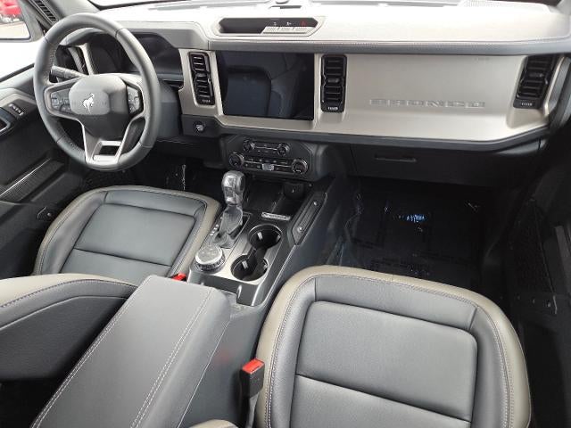 2025 Ford Bronco Outer Banks 4WD