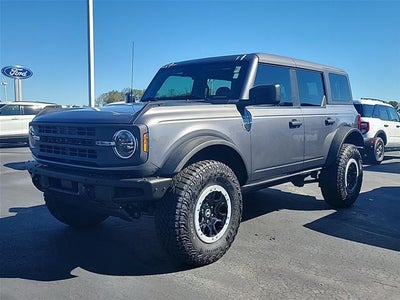 2023 Ford Bronco Base Advanced