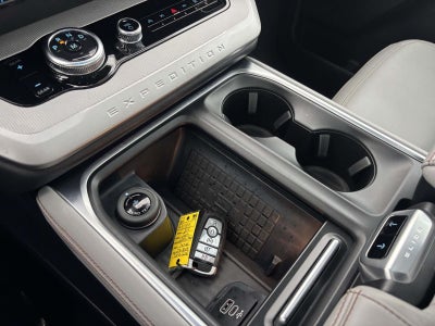 2025 Ford Expedition Max Active 4WD