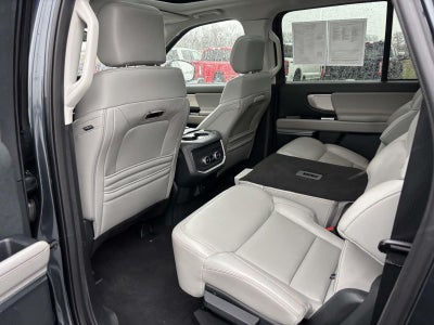 2025 Ford Expedition Max Active 4WD