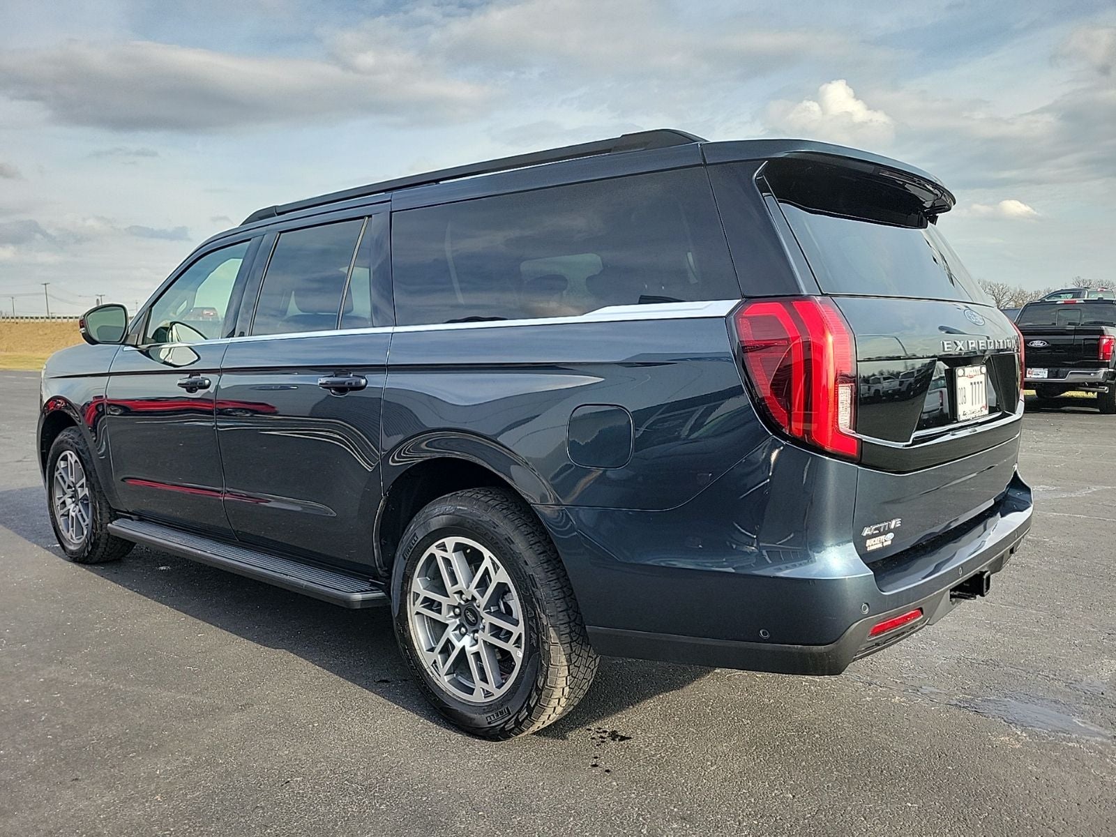 2025 Ford Expedition Max Active 4WD