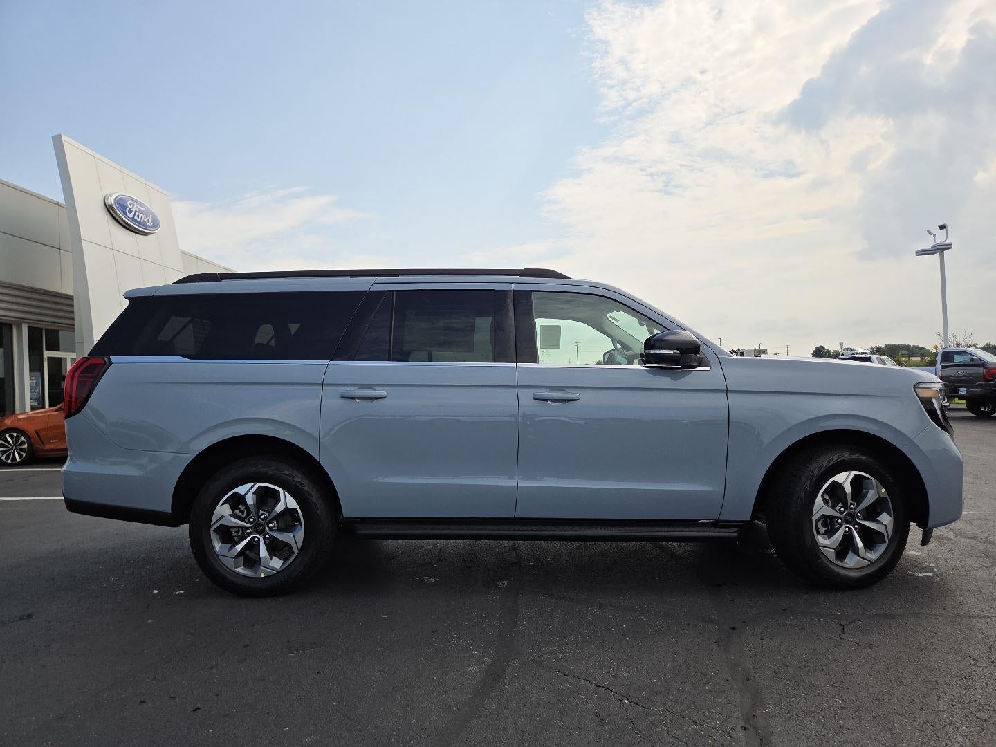 2027 Ford Expedition Max Active