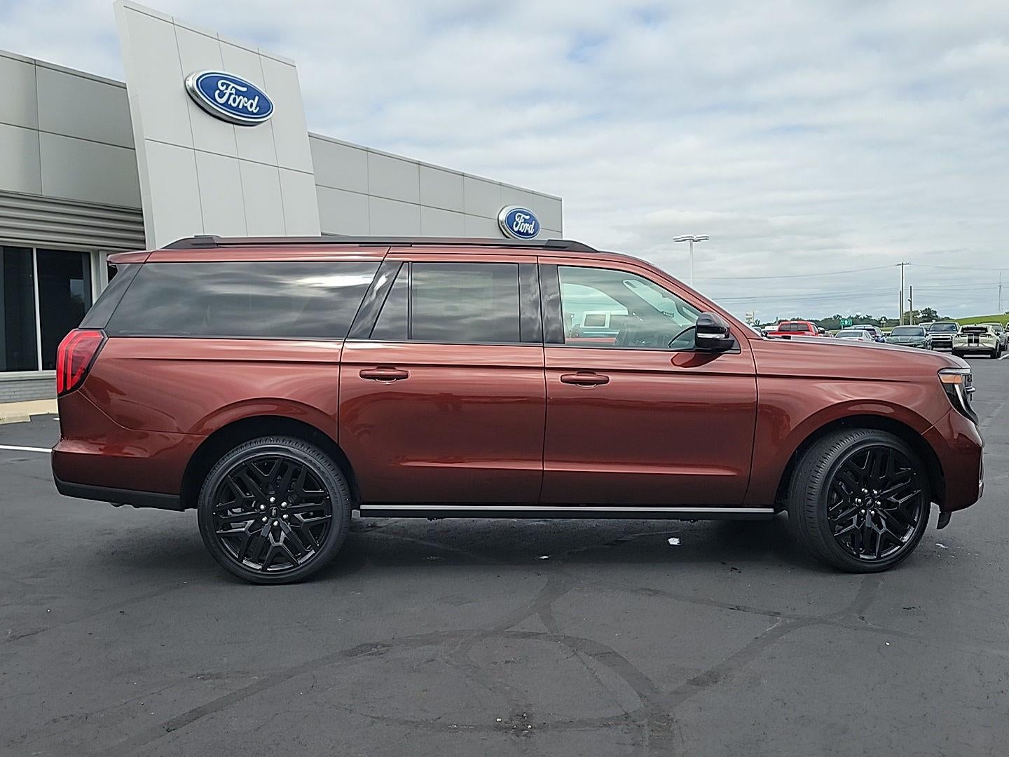 2027 Ford Expedition Max Platinum