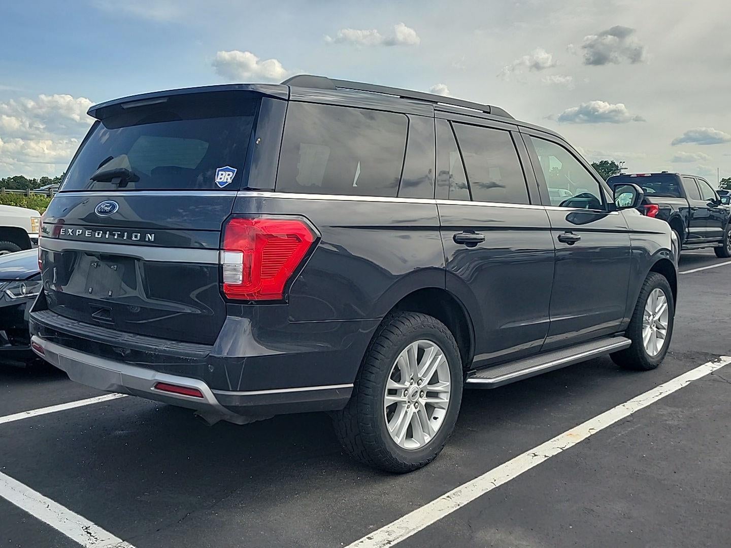 2023 Ford EXPEDITION XLT