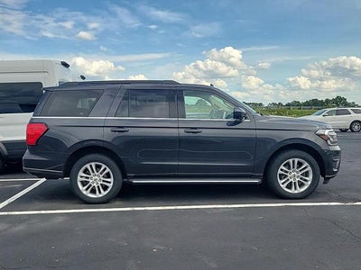2023 Ford EXPEDITION XLT