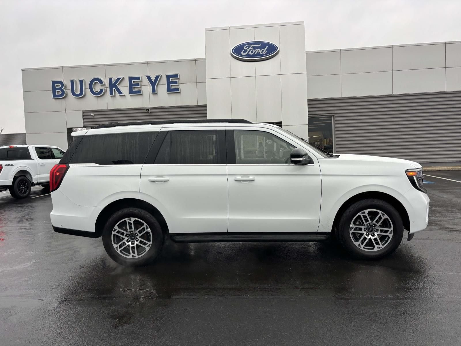 2025 Ford Expedition Active 4WD