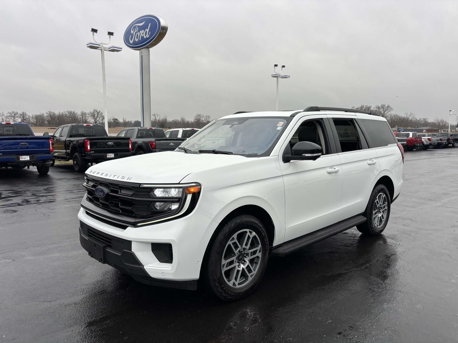 2025 Ford Expedition Active 4WD