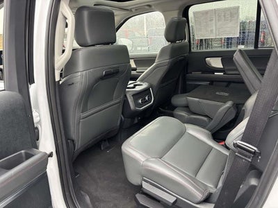 2025 Ford Expedition Active 4WD