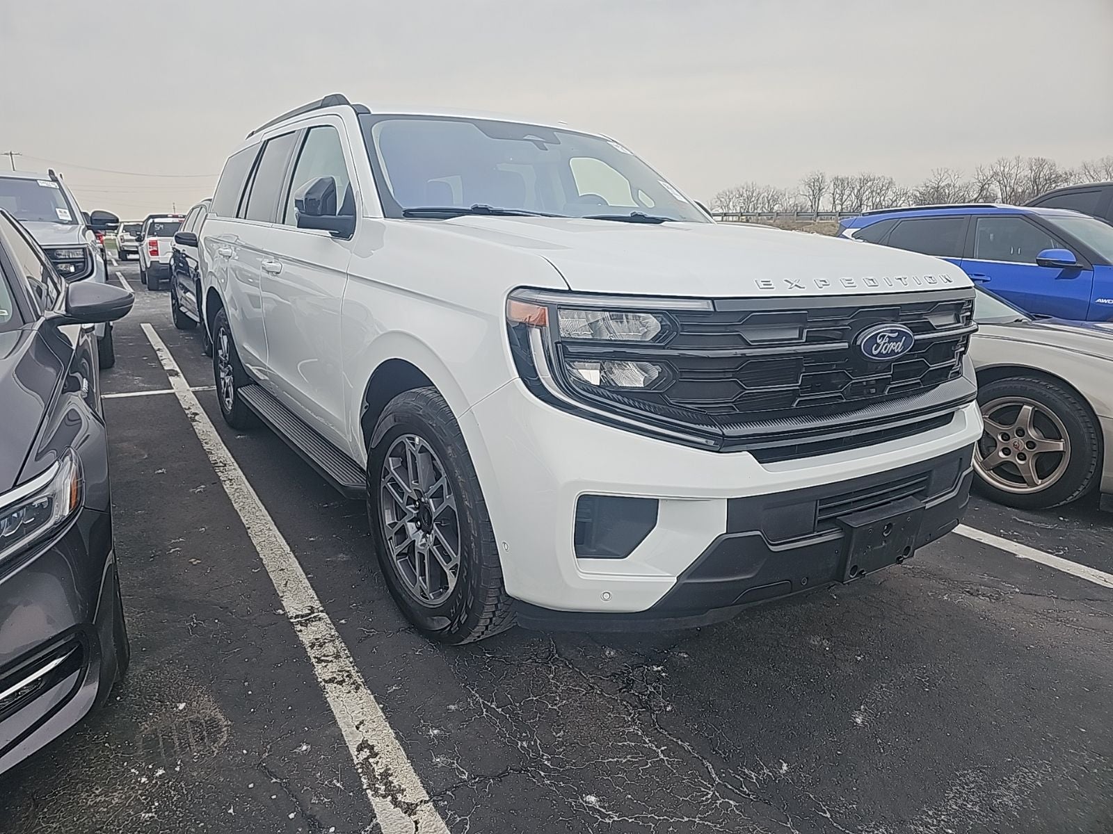 2025 Ford Expedition Active