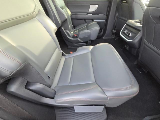 2025 Ford Expedition Active 4WD