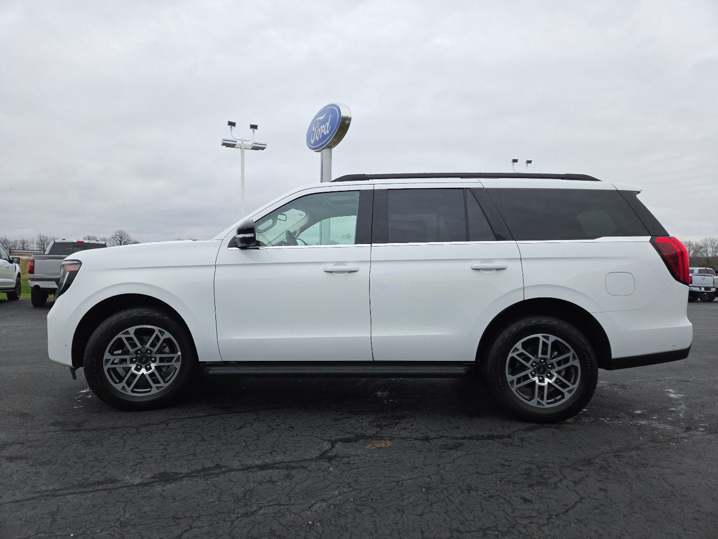 2025 Ford Expedition Active 4WD