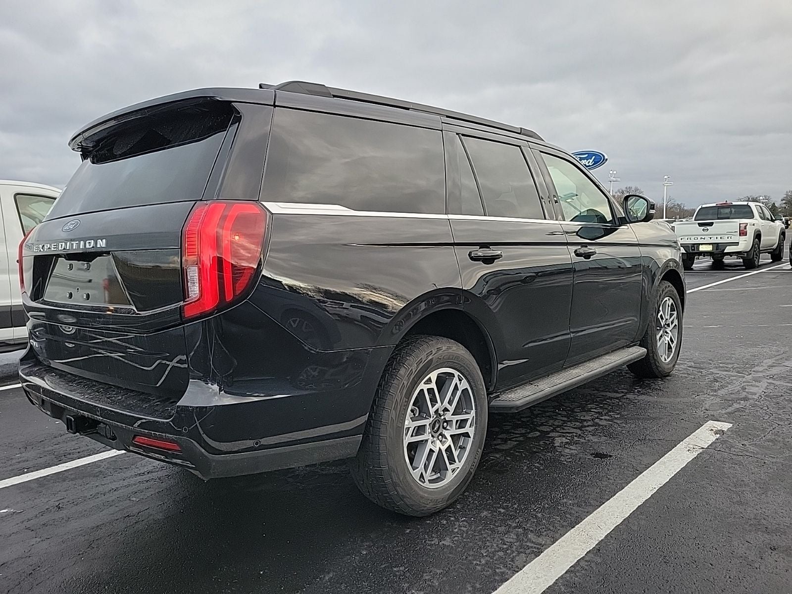 2025 Ford Expedition Active 4WD