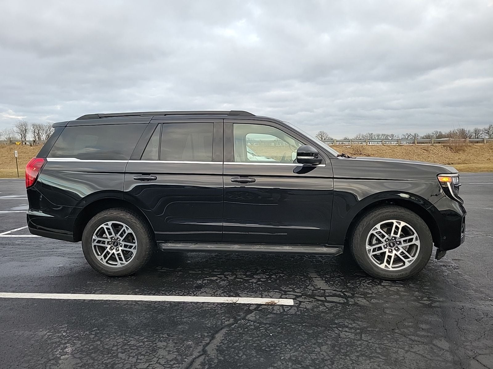 2025 Ford Expedition Active 4WD