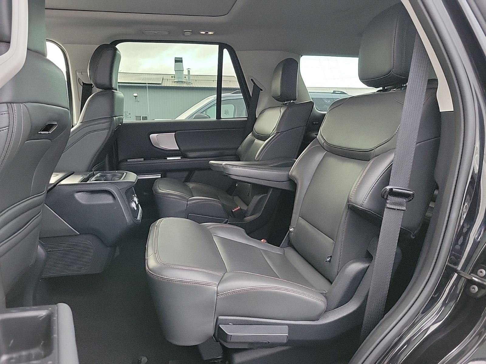 2025 Ford Expedition Active 4WD