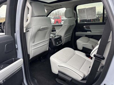 2025 Ford Expedition Platinum Ultimate 4WD