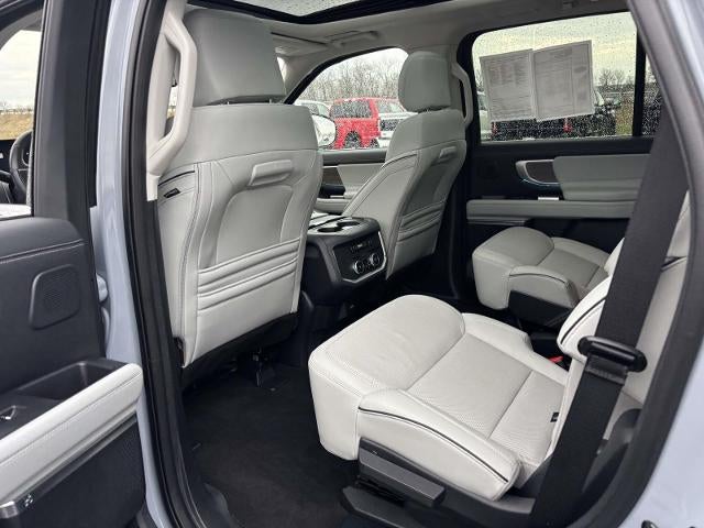 2025 Ford Expedition Platinum Ultimate 4WD