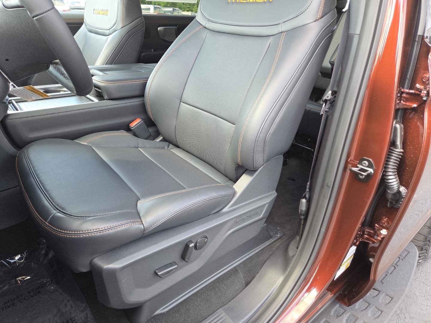 2027 Ford EXPEDITION TREMOR Tremor®